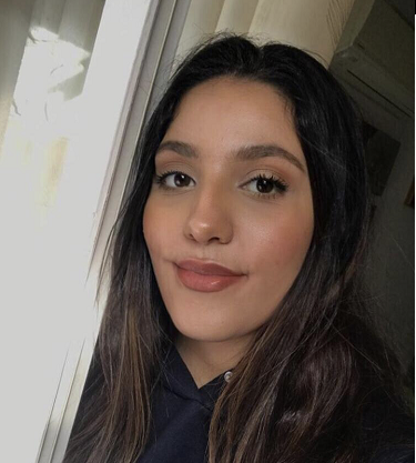Yasmine B.